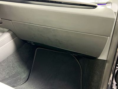 2024 Tesla Model 3 - Photo 29