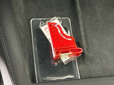 2024 Tesla Model 3 - Photo 19