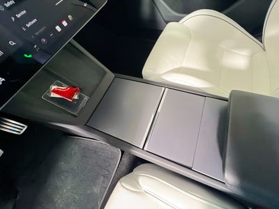 2024 Tesla Model 3 - Photo 21