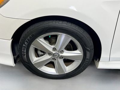 2010 Toyota Camry - Photo 11