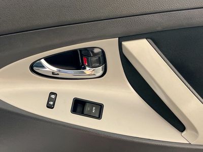 2010 Toyota Camry - Photo 28