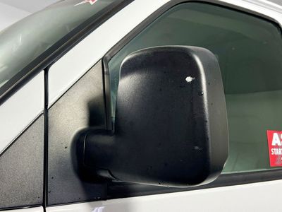 2021 Chevrolet Express 2500 - Photo 10
