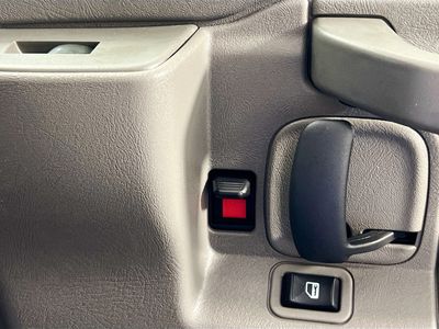 2021 Chevrolet Express 2500 - Photo 24