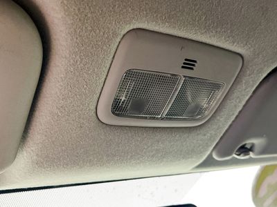2013 Toyota Corolla - Photo 18