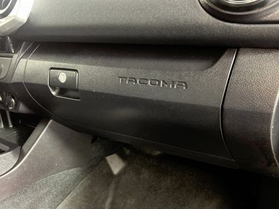 2016 Toyota Tacoma - Photo 31