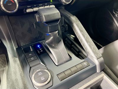 2024 Toyota Tacoma - Photo 15