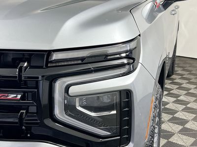 2025 Chevrolet Suburban - Photo 9
