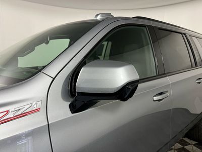 2025 Chevrolet Suburban - Photo 10