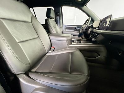 2025 Chevrolet Suburban - Photo 27