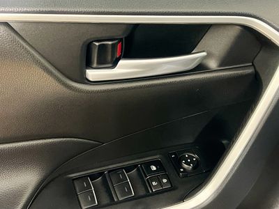 2024 Toyota RAV4 Hybrid - Photo 14