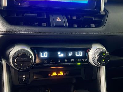 2024 Toyota RAV4 Hybrid - Photo 23