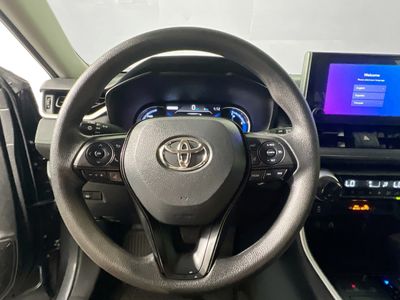 2024 Toyota RAV4 Hybrid - Photo 15