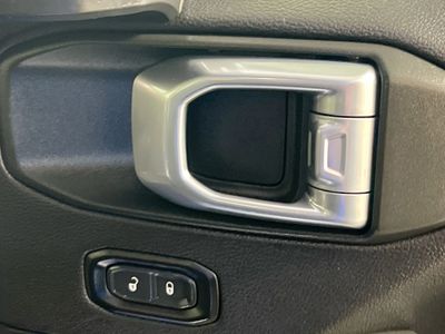 2021 Jeep Wrangler - Photo 28