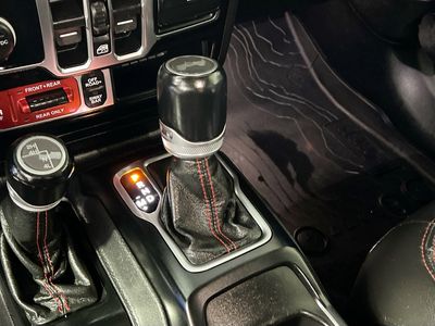 2021 Jeep Wrangler - Photo 21
