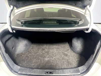 2019 Nissan Sentra - Photo 30