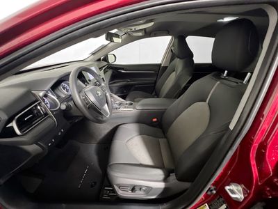 2022 Toyota Camry - Photo 12