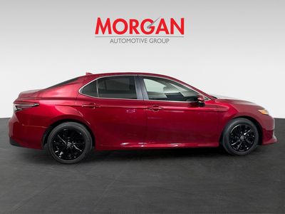 2022 Toyota Camry - Photo 2