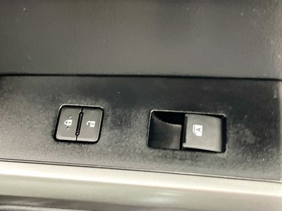 2023 Toyota Tacoma - Photo 28