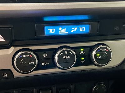 2023 Toyota Tacoma - Photo 23