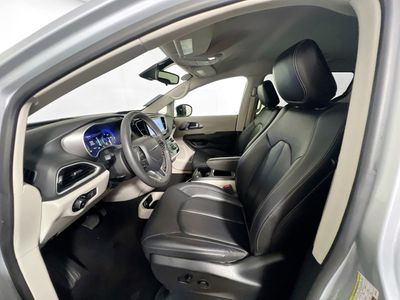 2024 Chrysler Pacifica - Photo 12