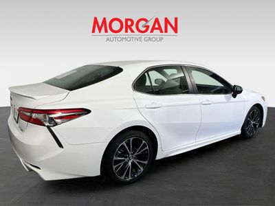 2018 Toyota Camry - Photo 3