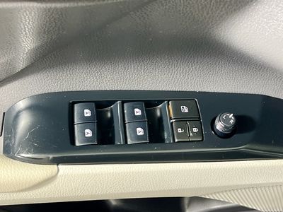 2018 Toyota Camry - Photo 14