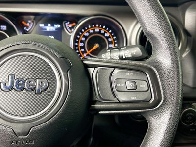 2022 Jeep Wrangler - Photo 17