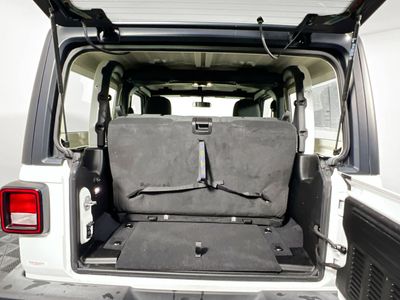 2022 Jeep Wrangler - Photo 30