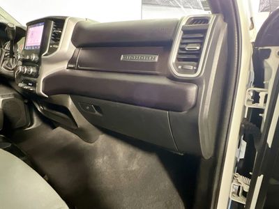 2024 Ram 3500 - Photo 30