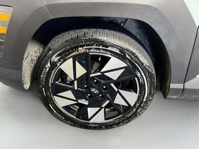 2025 Hyundai Kona - Photo 11