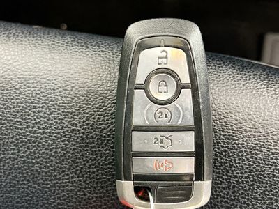 2020 Ford Fusion - Photo 32