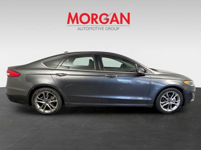 2020 Ford Fusion - Photo 2