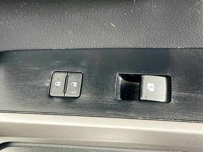 2023 Toyota Tacoma - Photo 28