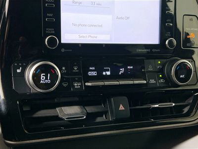 2020 Toyota Highlander - Photo 23