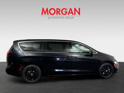 2023 Chrysler Pacifica - Photo 2
