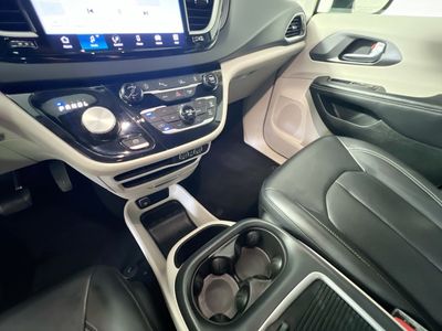 2023 Chrysler Pacifica - Photo 22