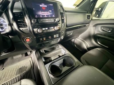 2023 Nissan Titan - Photo 22