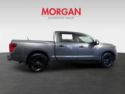 2023 Nissan Titan - Photo 2