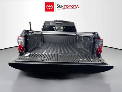 2023 Nissan Titan - Photo 30