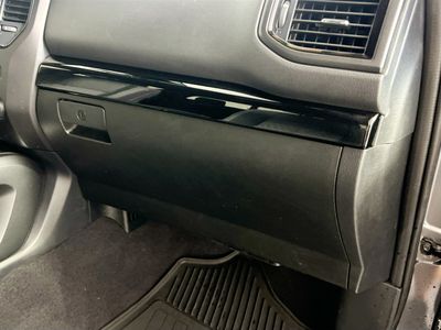 2023 Nissan Titan - Photo 31