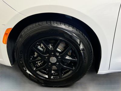 2025 Chrysler Pacifica - Photo 11