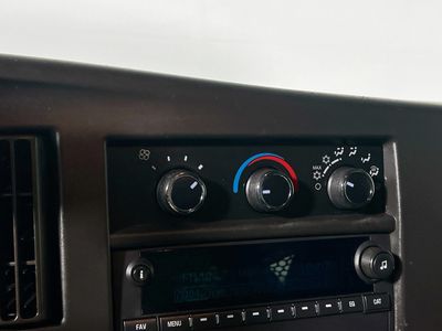 2019 Chevrolet Express 2500 - Photo 21