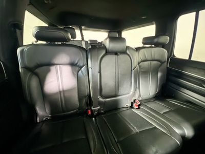 2022 Jeep Wagoneer - Photo 29