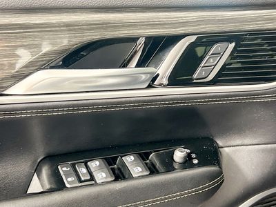 2022 Jeep Wagoneer - Photo 14