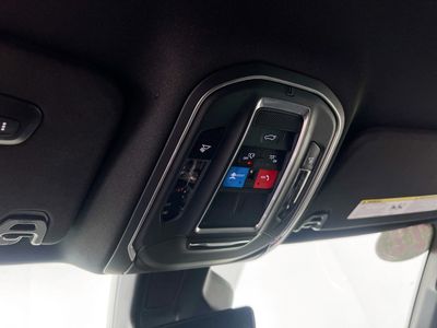 2022 Jeep Wagoneer - Photo 18