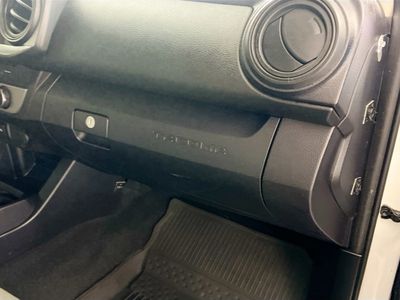 2021 Toyota Tacoma - Photo 27
