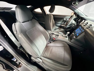 2020 Ford Mustang - Photo 27