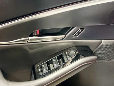2025 Mazda CX-30 - Photo 14