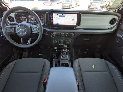 2024 Jeep Wrangler - Photo 16