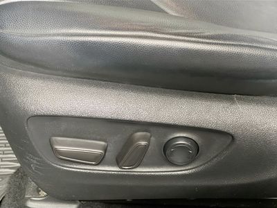 2022 Toyota Highlander - Photo 13